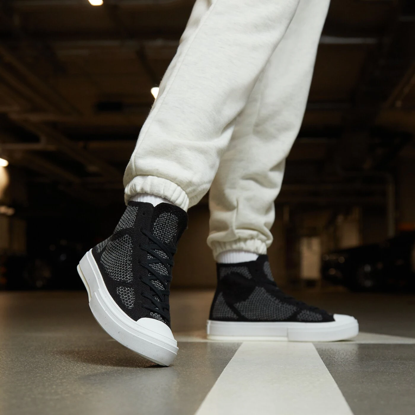 CONVERSE CHUCK 70 - PU - COLD CEMENT Schwarz