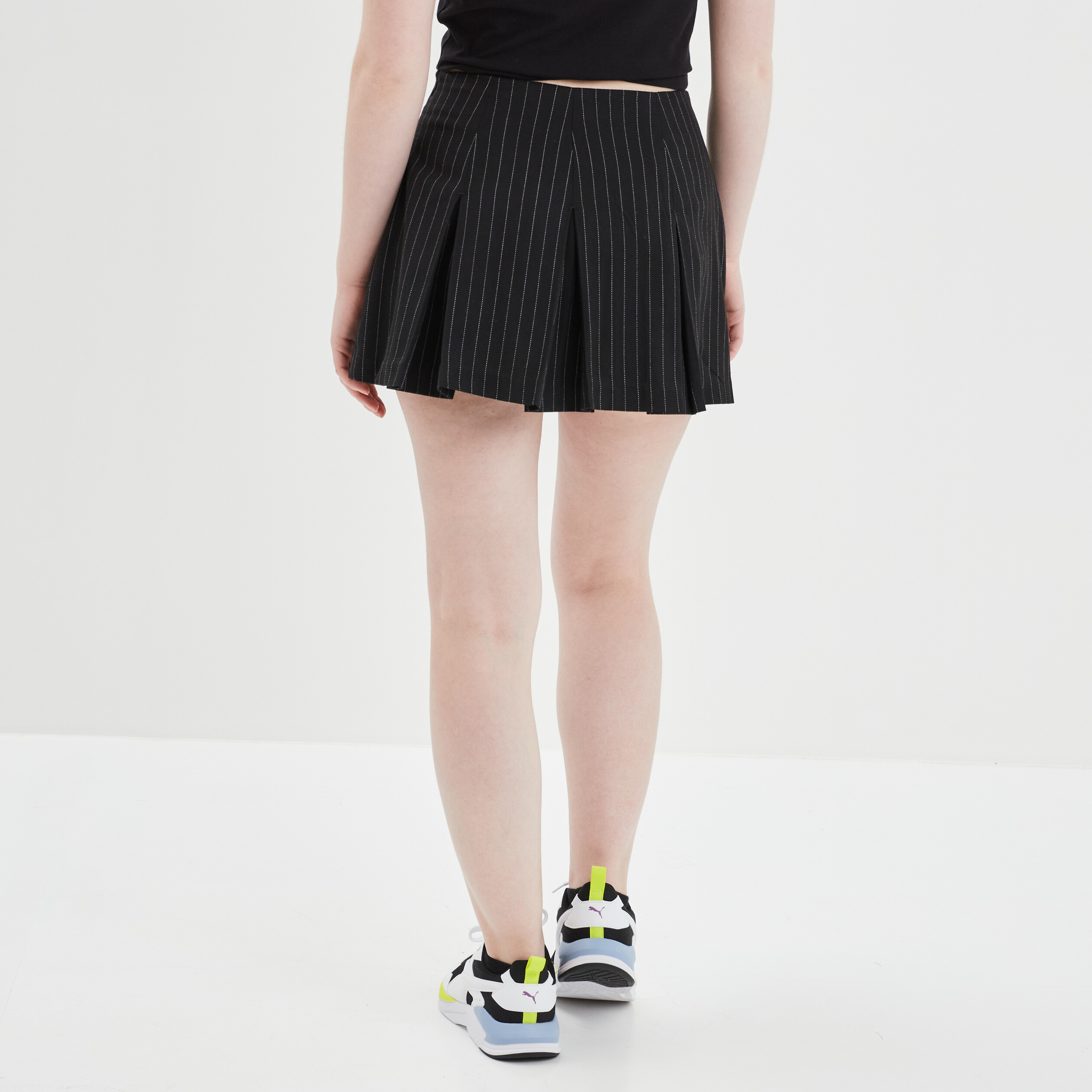 Jupe-short courte droite plissée noir femme | La Halle