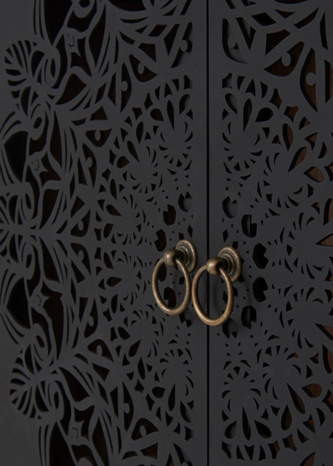 Schrank mit ausgestanztem Muster