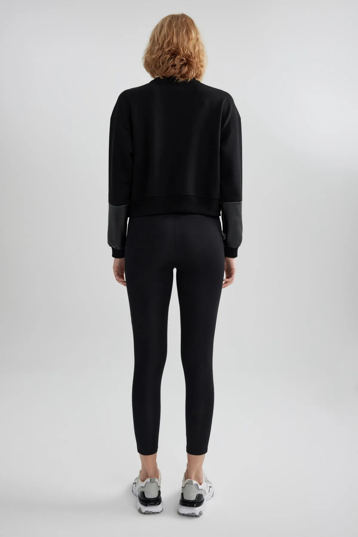 DeFacto  Sport-Strumpfhose mit körperbetonter Passform A5647ax23au