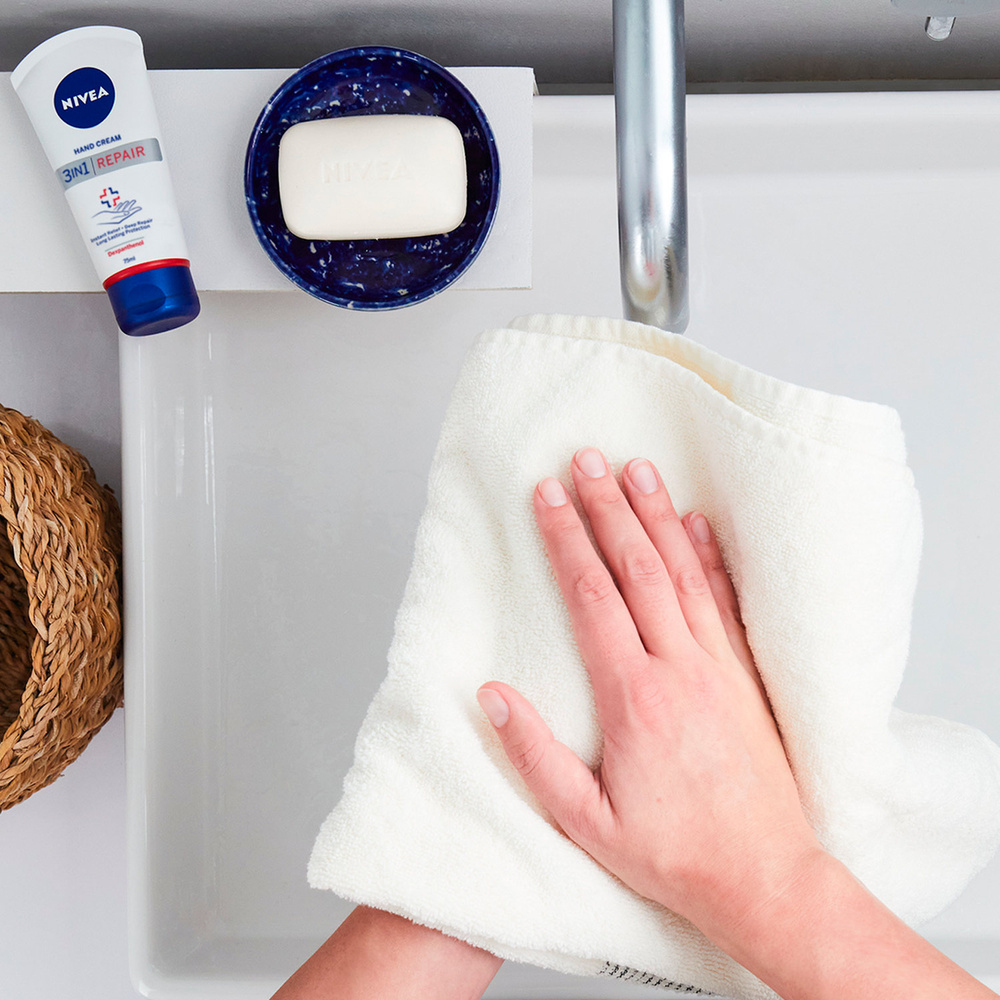 nivea Crème 3 en 1 Repair Dexpanthenol Crème soin des mains