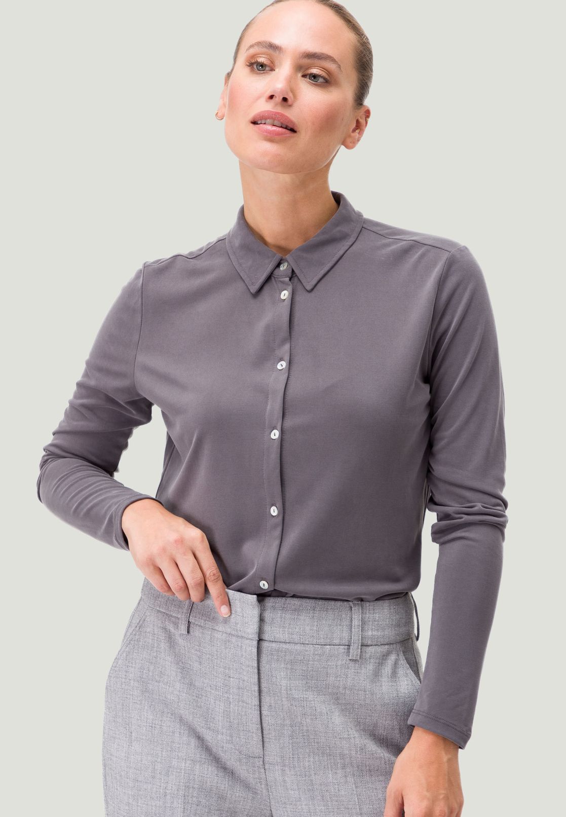Langarmshirt mit Knopfleiste