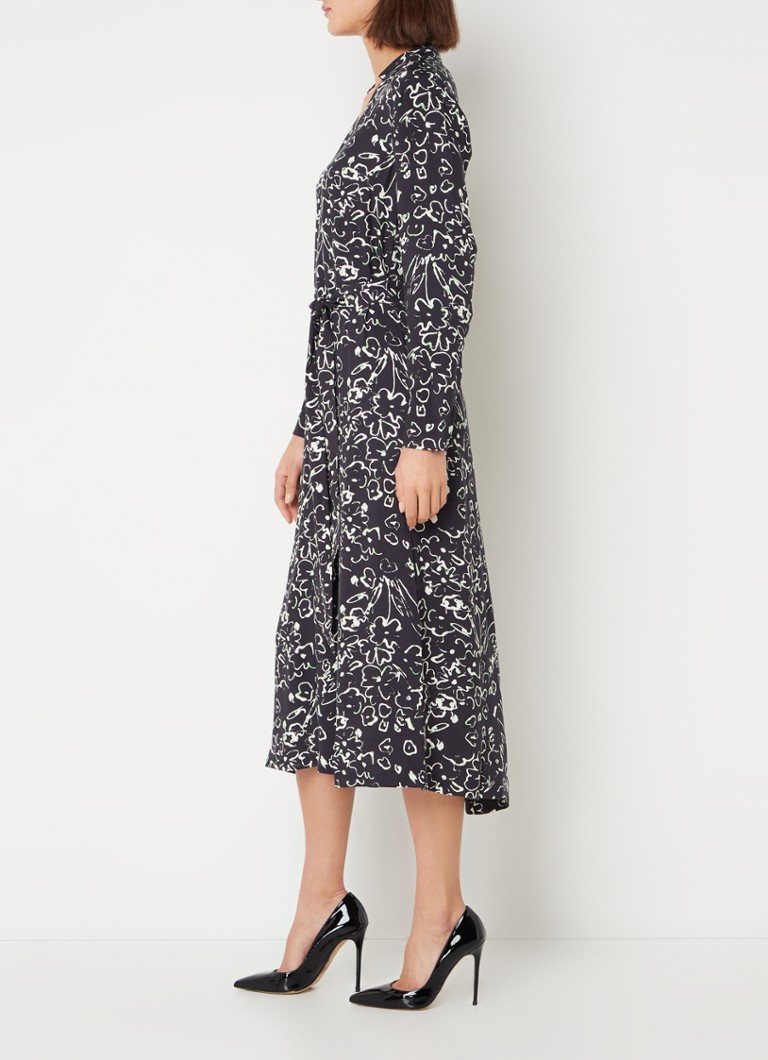 Rochie-tunic midi de la Whistles, cu buzunare laterale și curea legată.