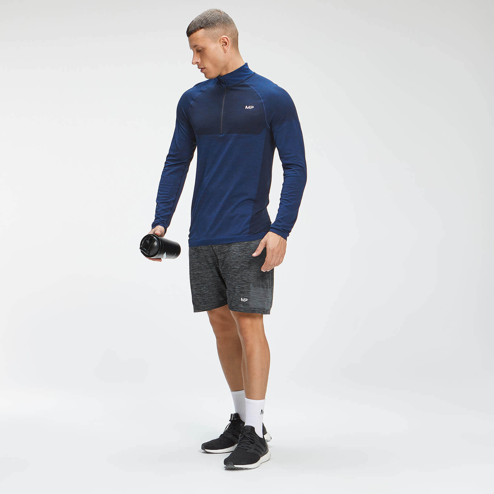 Haut sans coutures à fermeture éclair ¼ MP Essentials pour hommes – Bleu intense chiné