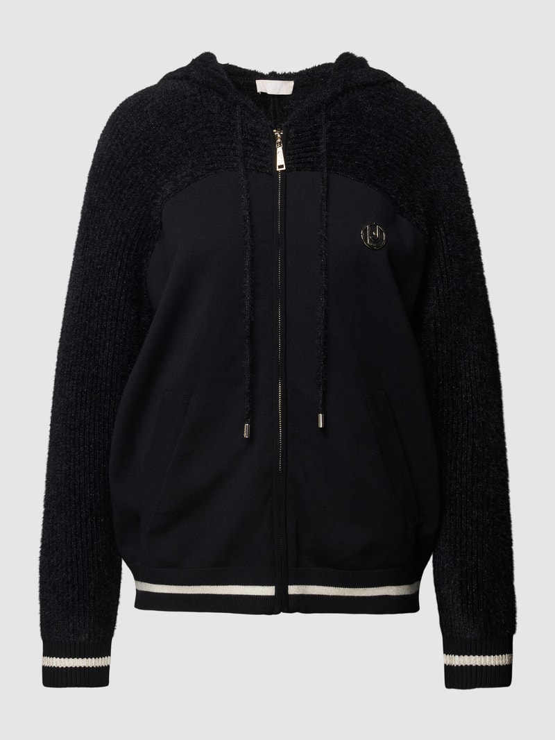 Strickjacke in Two-Tone-Machart in schwarz