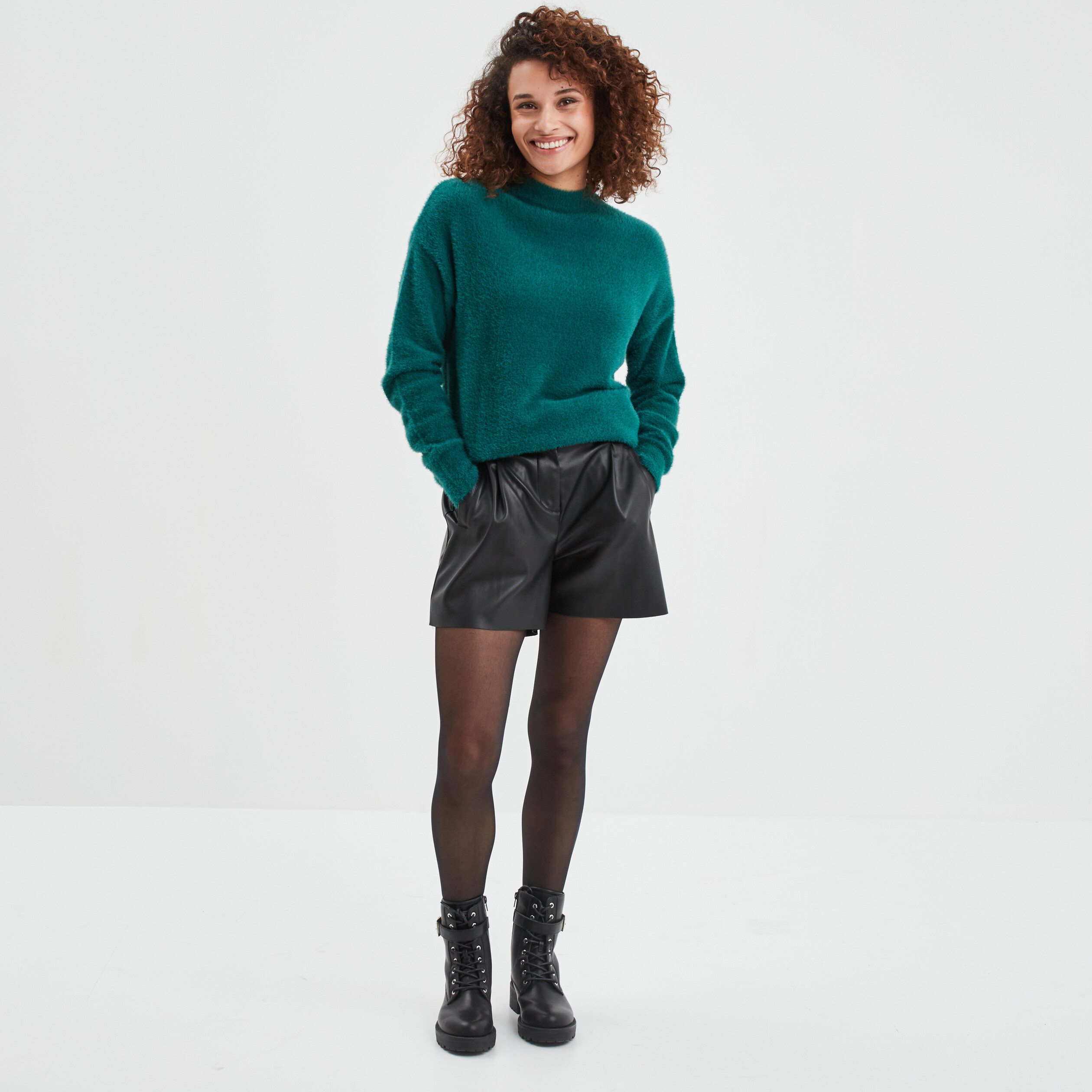 Pull mailles duveteuses col montant vert foncé femme | La Halle