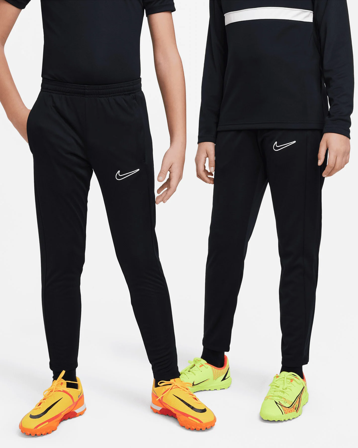 Futbalové šortky Nike Academy Jr. DX5490-010