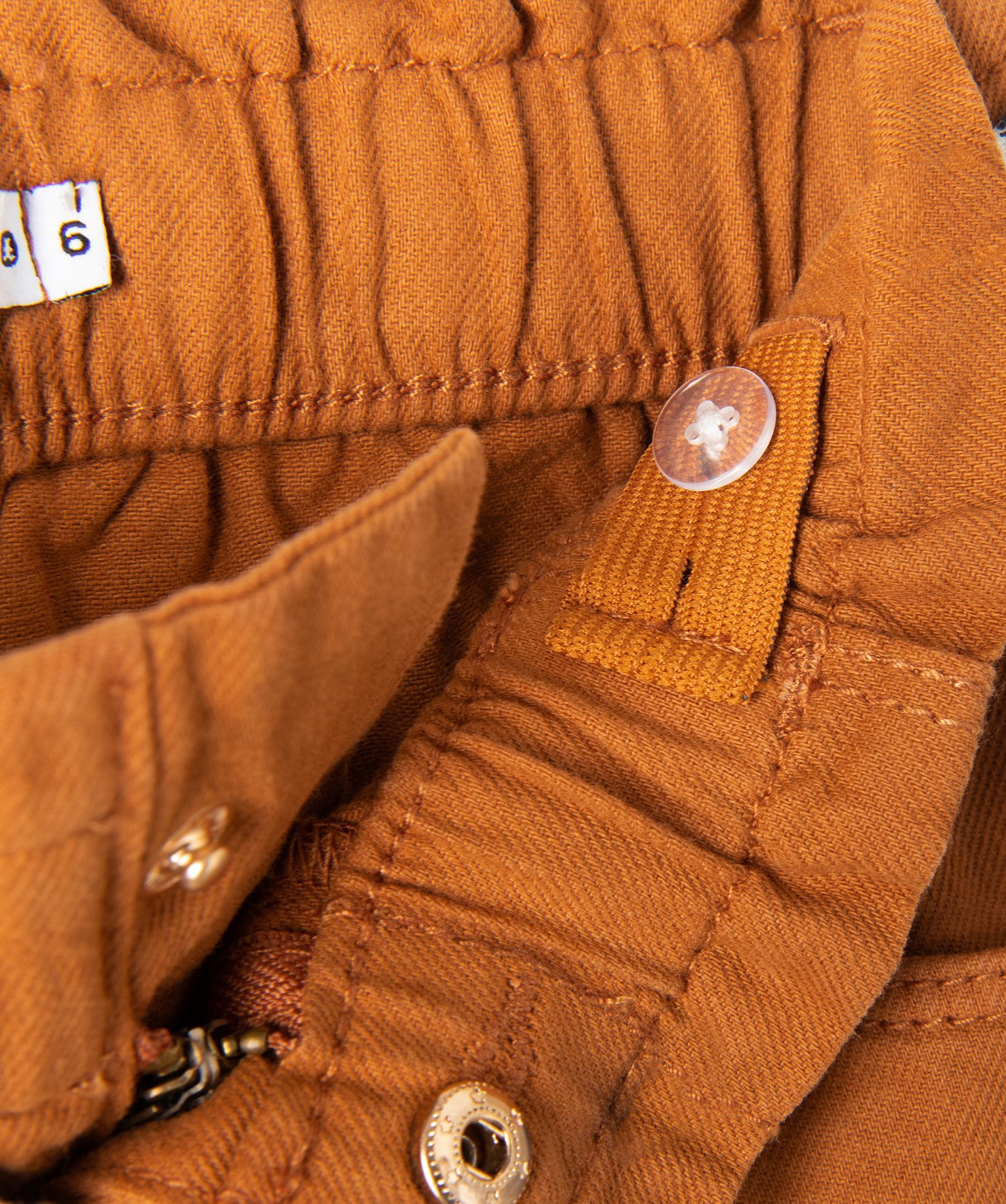 Pantalon fille en toile avec bas resserrés et ceinture fant... jaune | GEMO