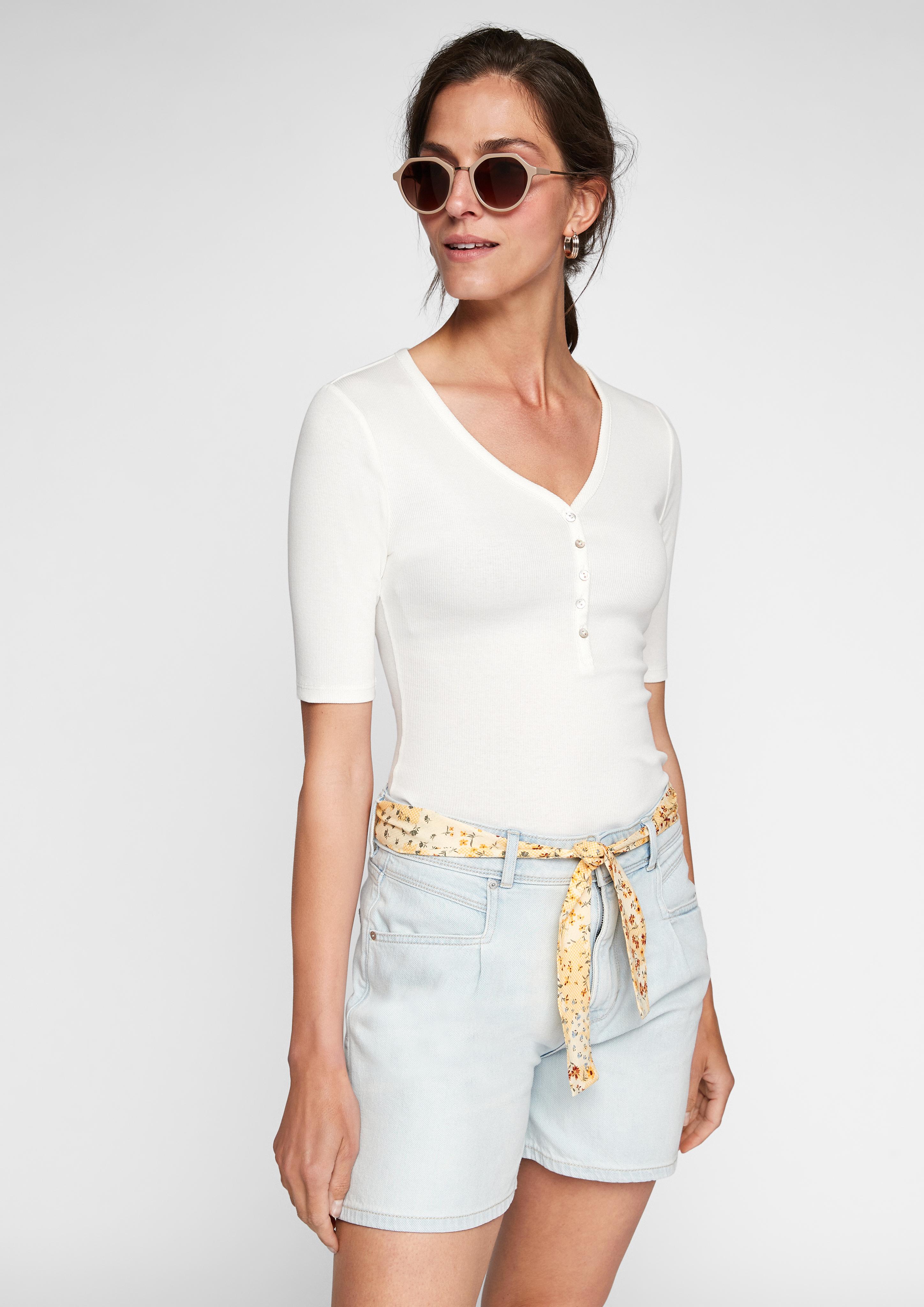 Sonnenbrille in eckiger Form  144.120.141.98546-710