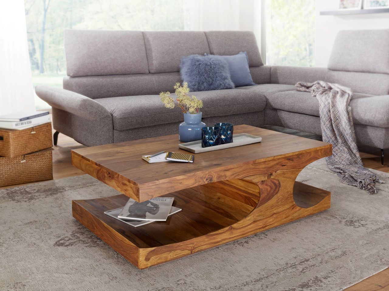 Wohnling Sheesham Massivholz Couchtisch mit Ablagefächern 118 x 70 cm