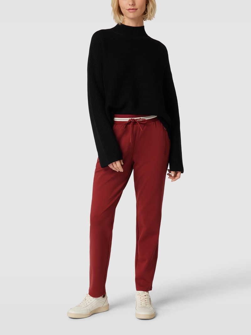 Sweatpants mit Kontraststreifen in bordeaux rot