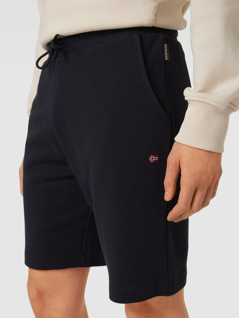 Sweatshorts mit Logo-Stitching in schwarz