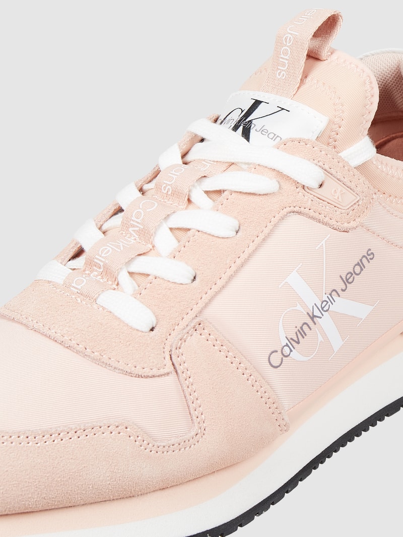 Sneaker aus Leder in hellrosa