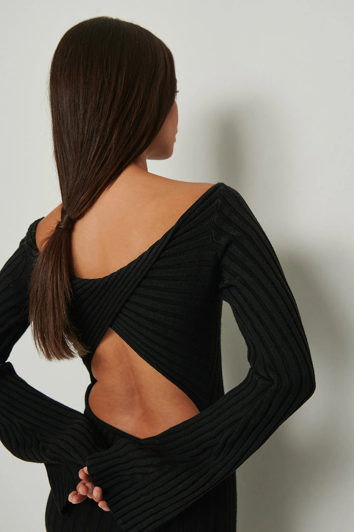 Wickel-Strickkleid mit Rückendetail