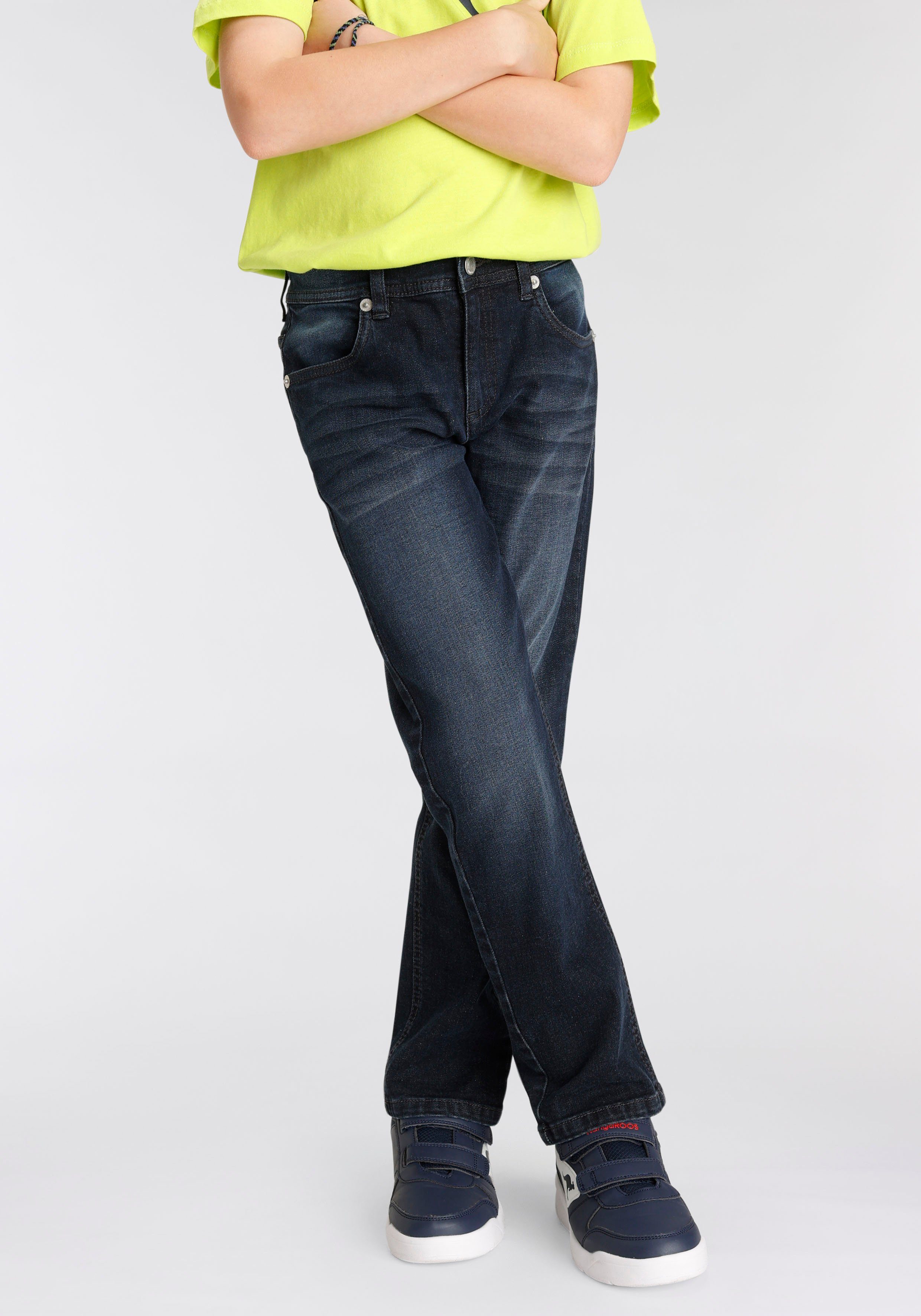 KangaROOS Stretch-Jeans, regular fit mit geradem Beinverlauf