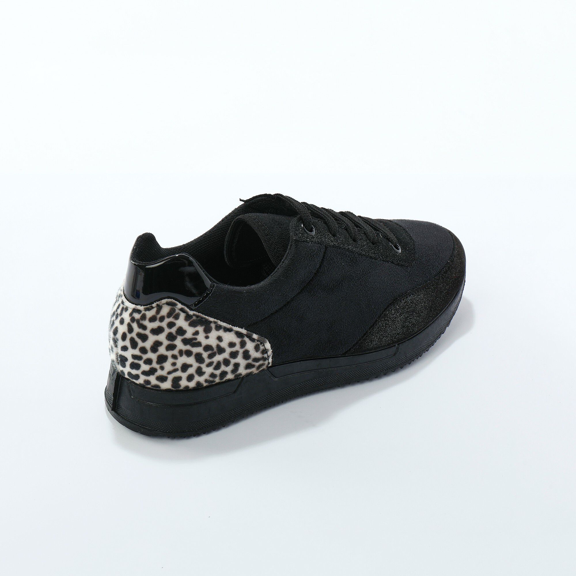Baskets lacées spécial pieds sensibles en tissu extensible