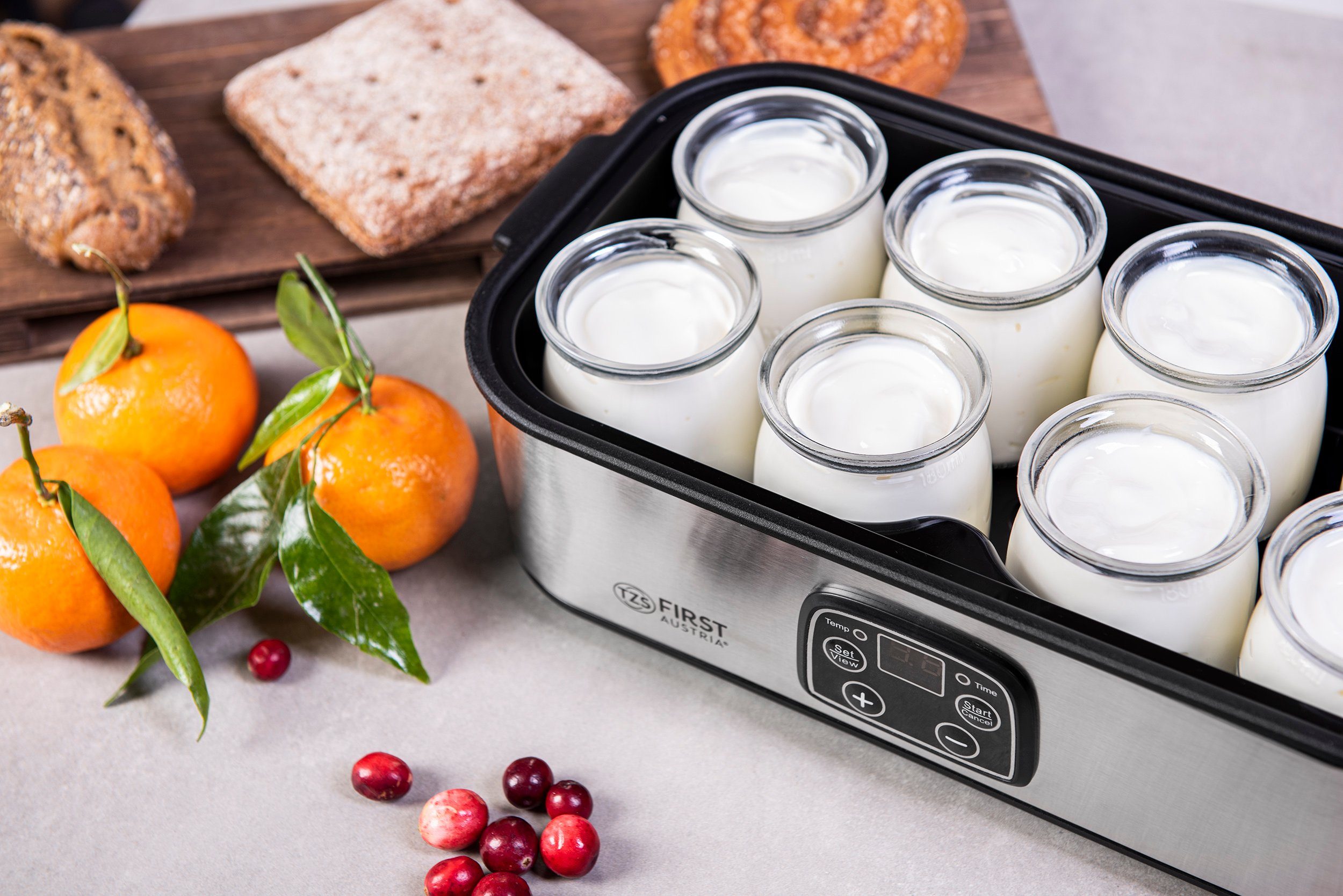 TZS FIRST AUSTRIA Joghurtbereiter Elektischer Joghurtbereiter, Joghurt Maker, 30 W, 8 Gläser, 190 ml, LCD-Display, Temperatureinstellung, Timer- und Auto-Stop-Funktion