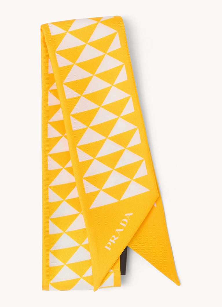 Prada  Sjaal van zijde met print 85 x 5 cm
