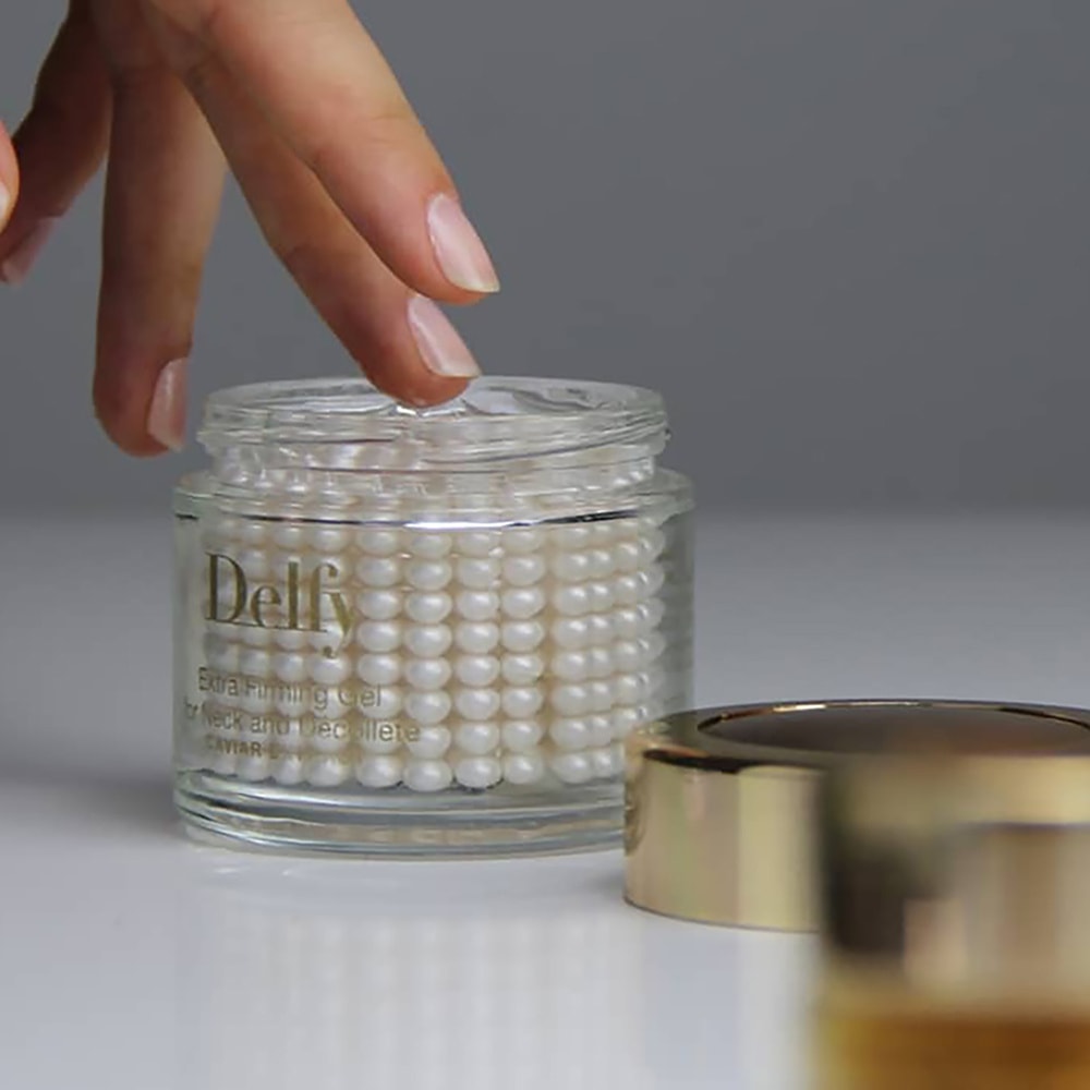 delfy Extra Firming Gel for Neck and Decollete Avec extrait de caviar