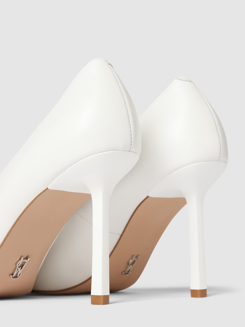 Pumps in unifarbenem Design Modell 'CLASSIE' in ecru