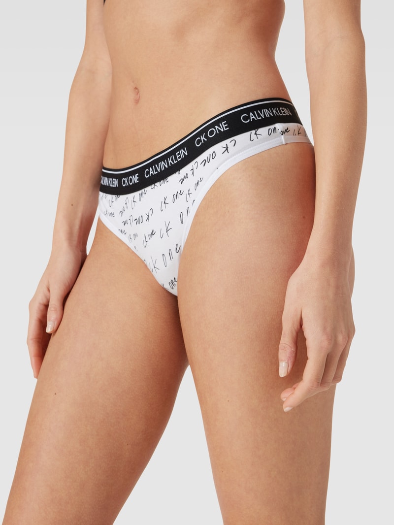 String mit Logo-Muster in weiß