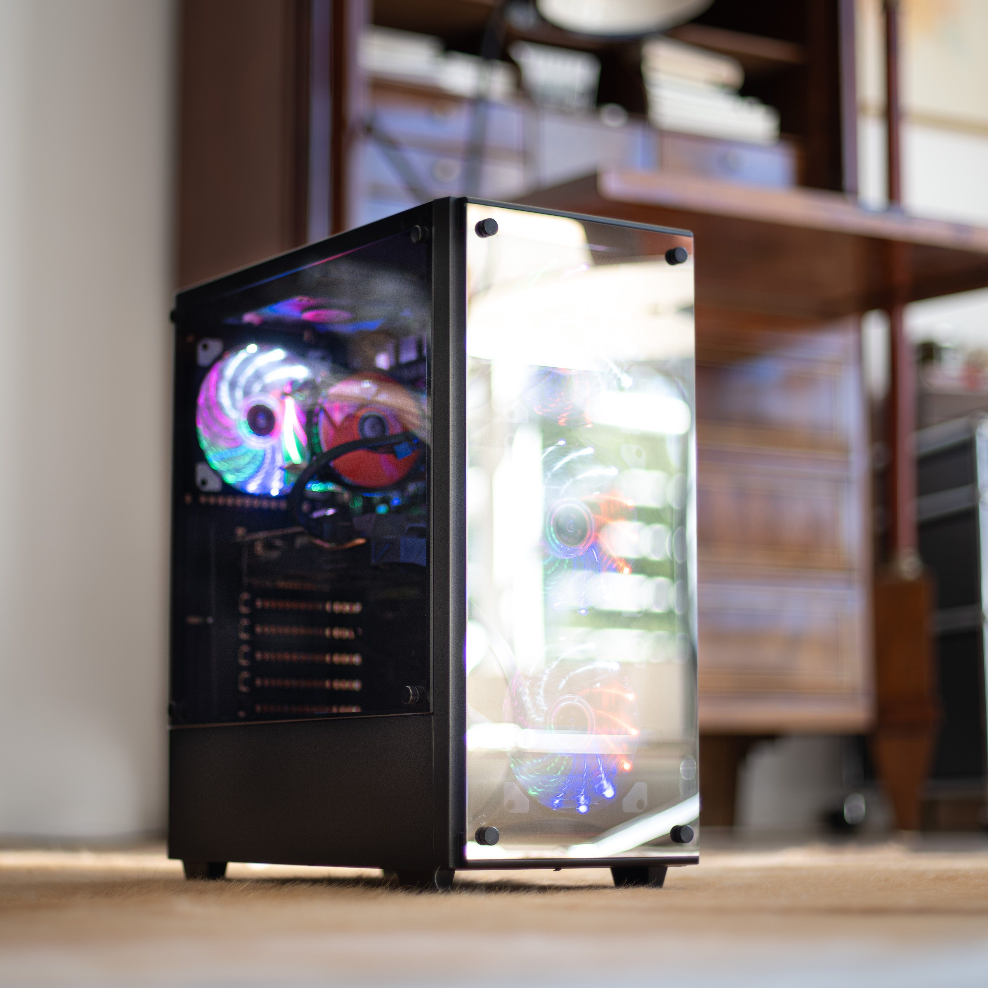 Inter-Tech RTX 4060 32GB RAM i7/ i5 500GB SSD + 3TB HDD LED Glasgehäuse WLAN Gaming-PC (Intel Intel Core i5/ Intel Core i7, RTX 4060)