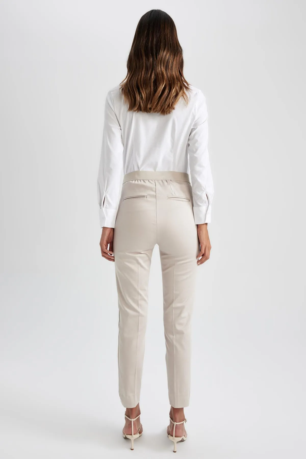 DeFacto  Valentina Zigaretten-Satinhose J8743az23sm