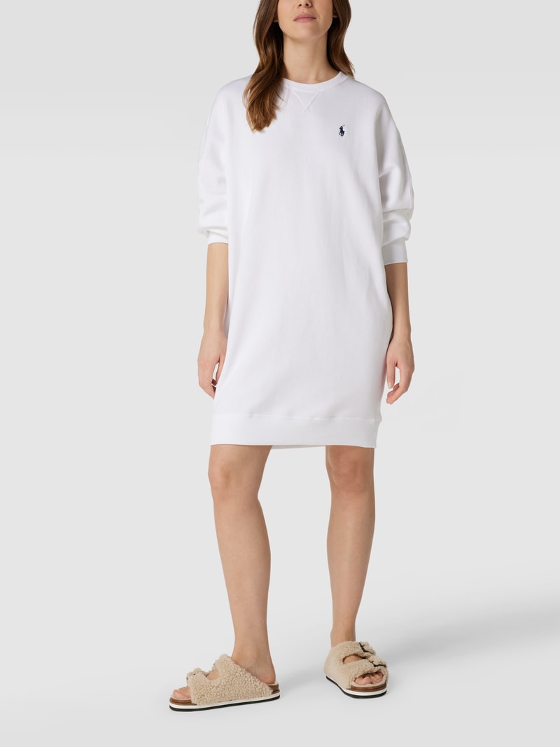 Oversized Sweatkleid mit Fledermausärmeln in weiß