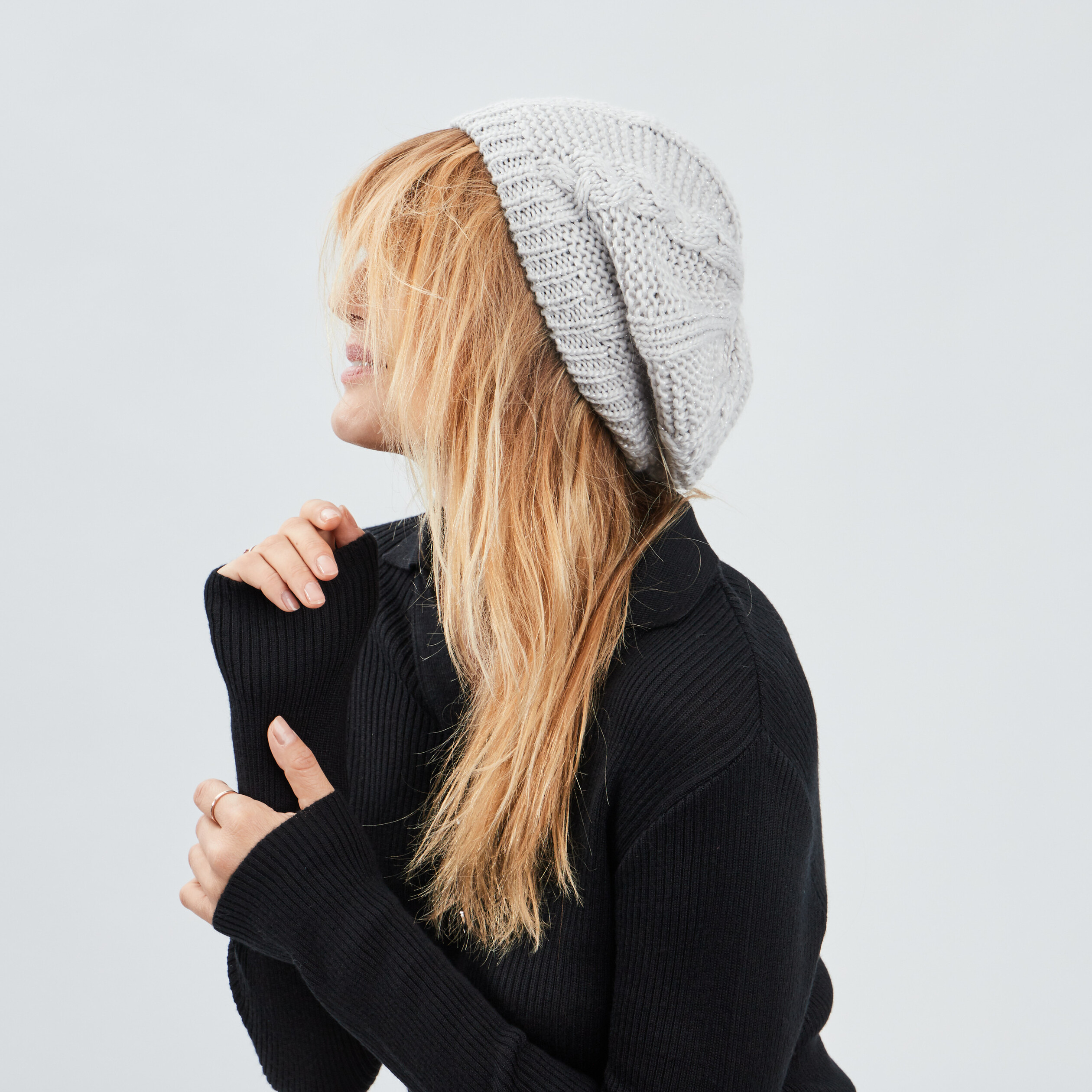Béret tricoté avec torsades gris clair femme | La Halle