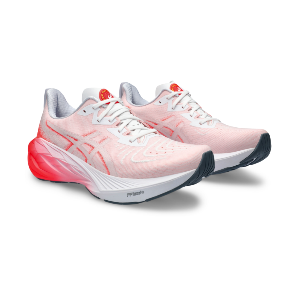 Asics Novablast 4 1011B845.100 / weiss