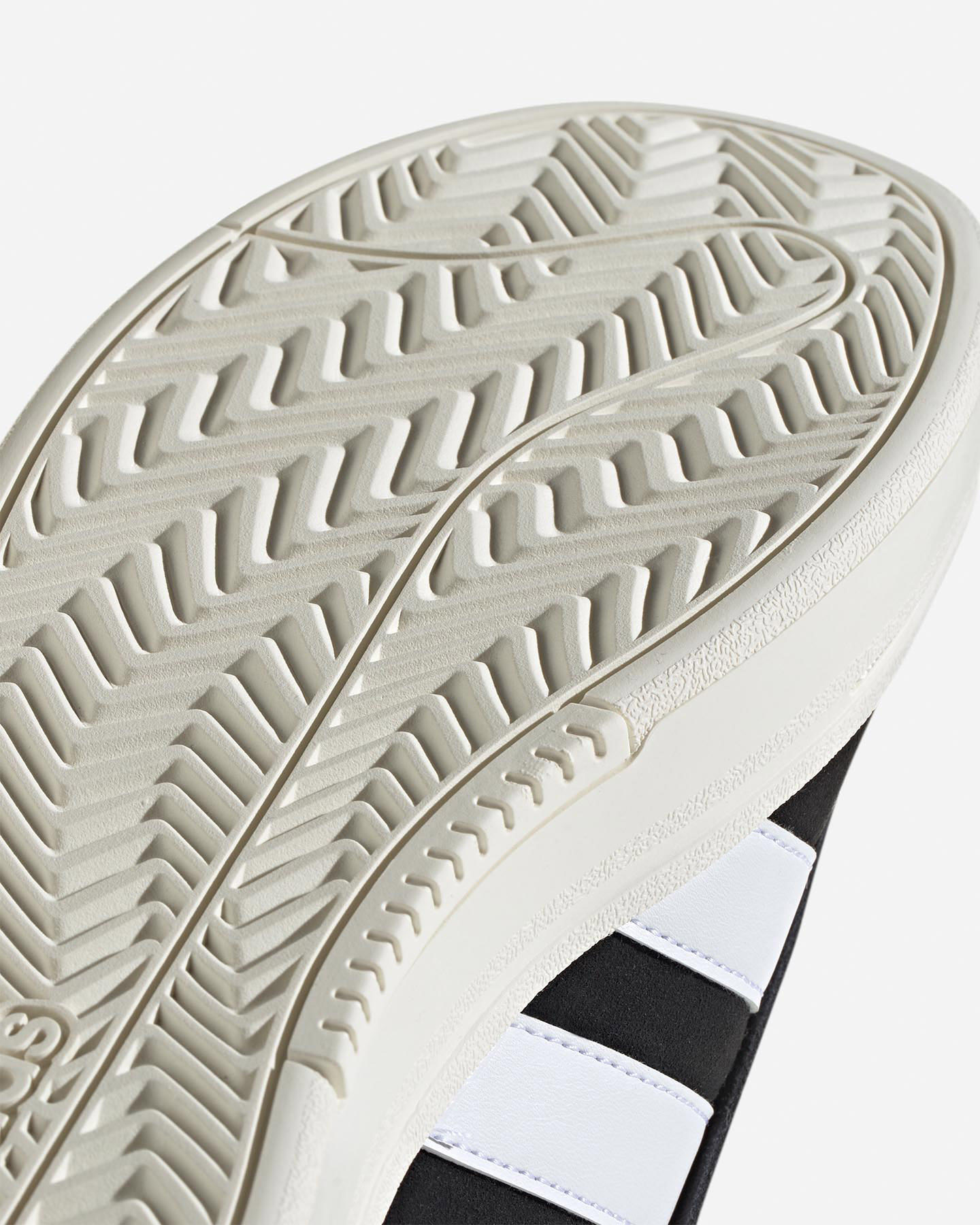 Buty sportowe Adidas Core Grand Court Alpha 00s JH7235