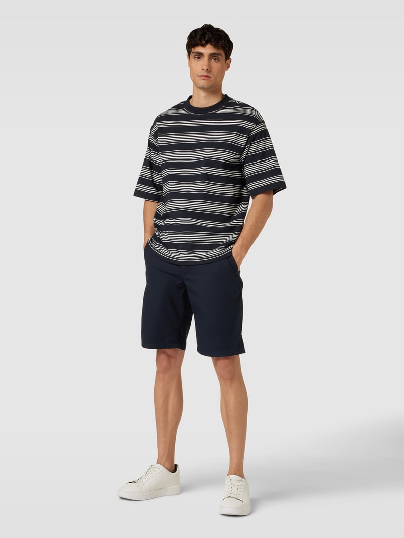 Bermudas mit französischen Eingrifftaschen in marineblau