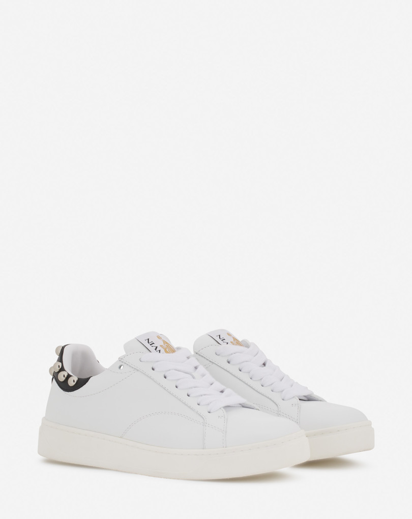 SNEAKERS DDB0 EN CUIR AVEC STUDS