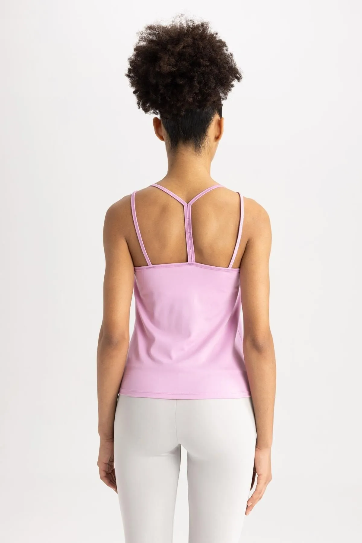 DeFacto  Passform Standard Fit Rundhals Athlete A2440ax23sm