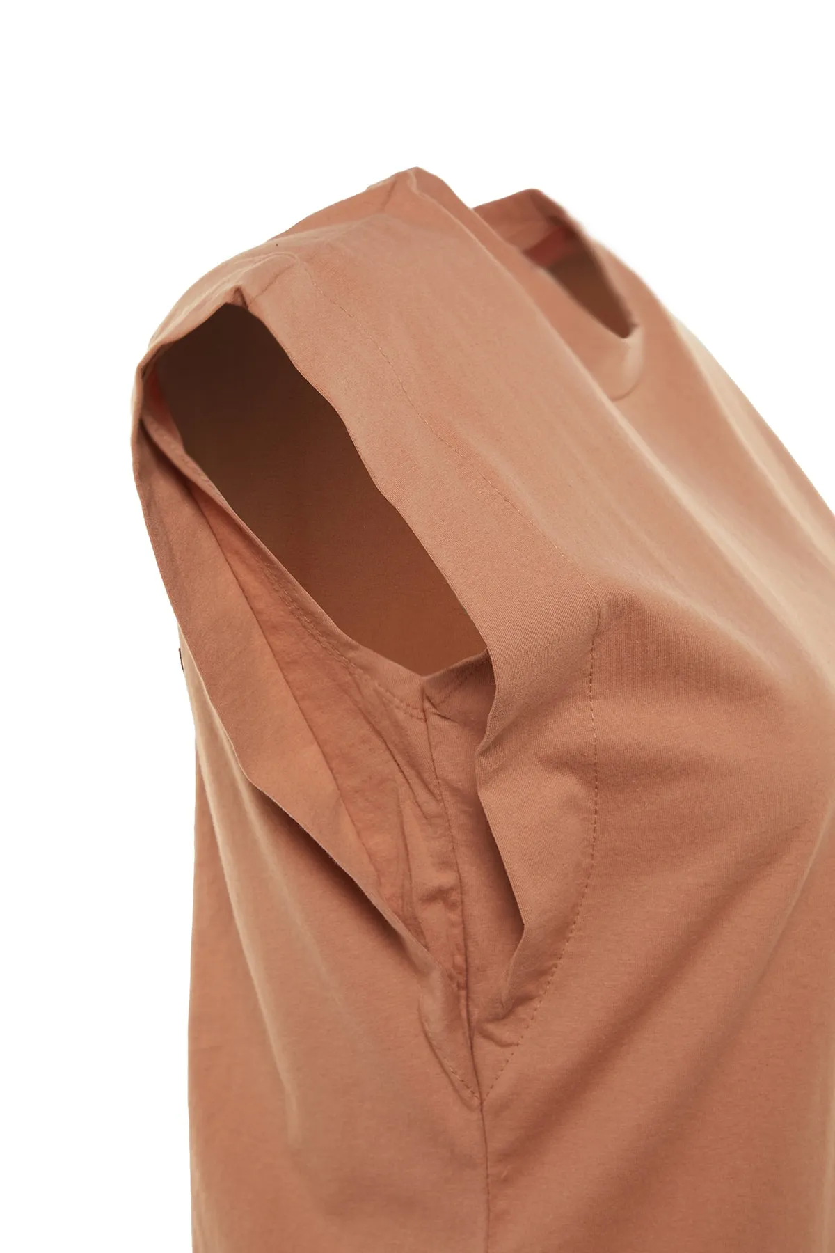 Trendyol Collection  Lachsfarbenes Basic-Strick-T-Shirt mit Rundhalsausschnitt aus 100 % Baumwollwatte TWOSS20TS0021