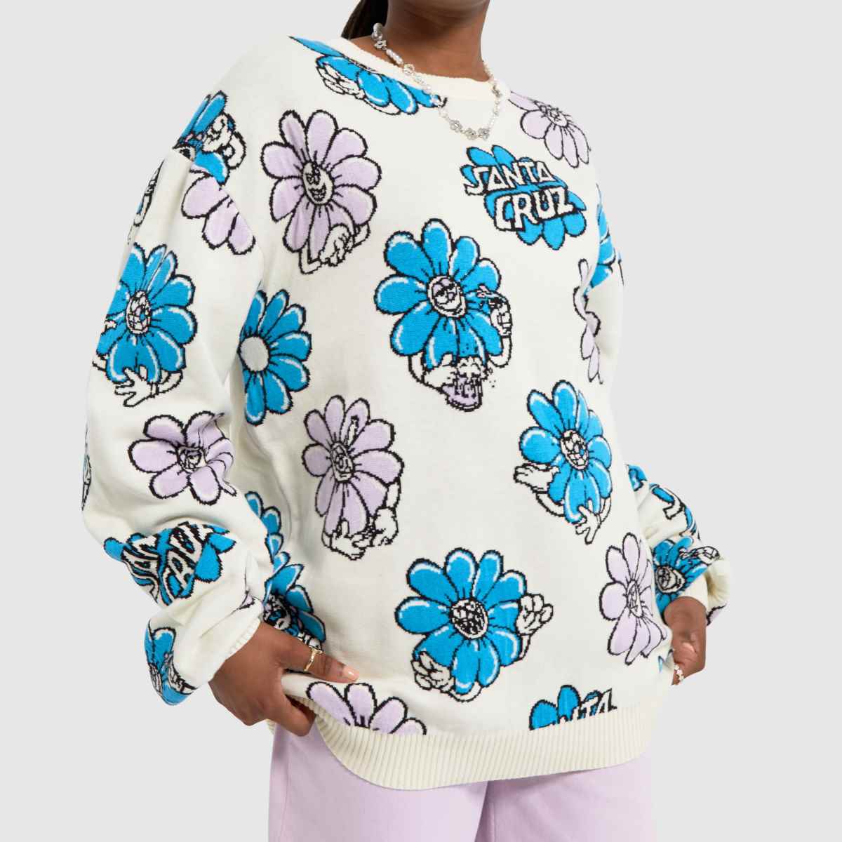 Santa Cruz – Stickad t-shirt med vildblommor i flera färger