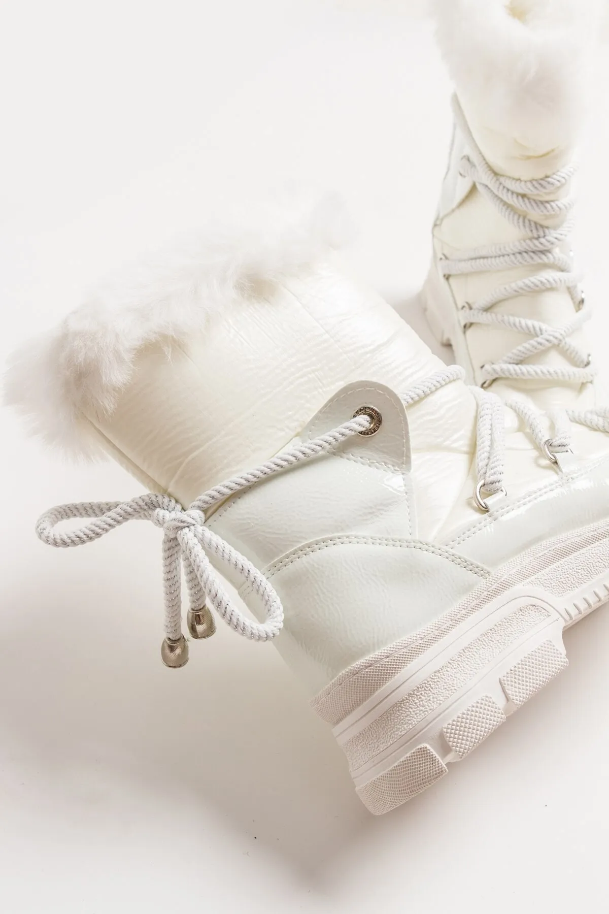 LuviShoes  23 weiße Damenstiefel