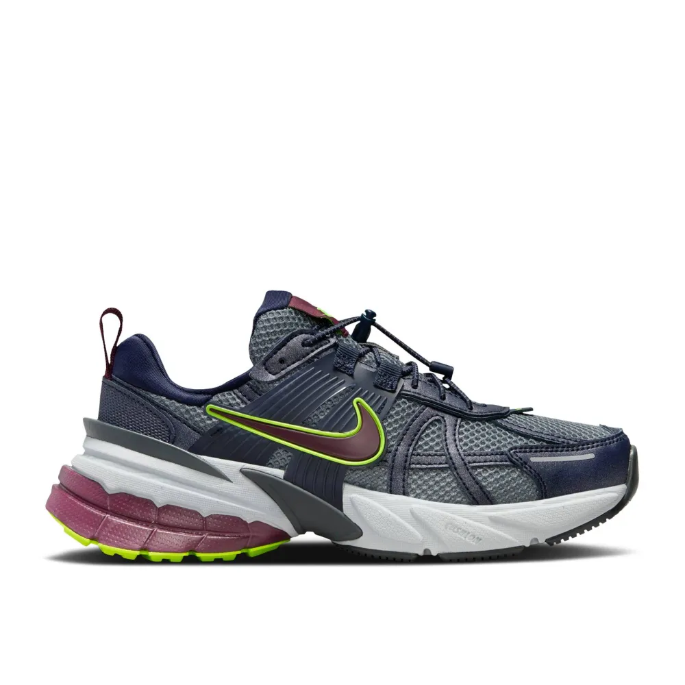 Nike V2K Run Luminous FV6602-400 / blau