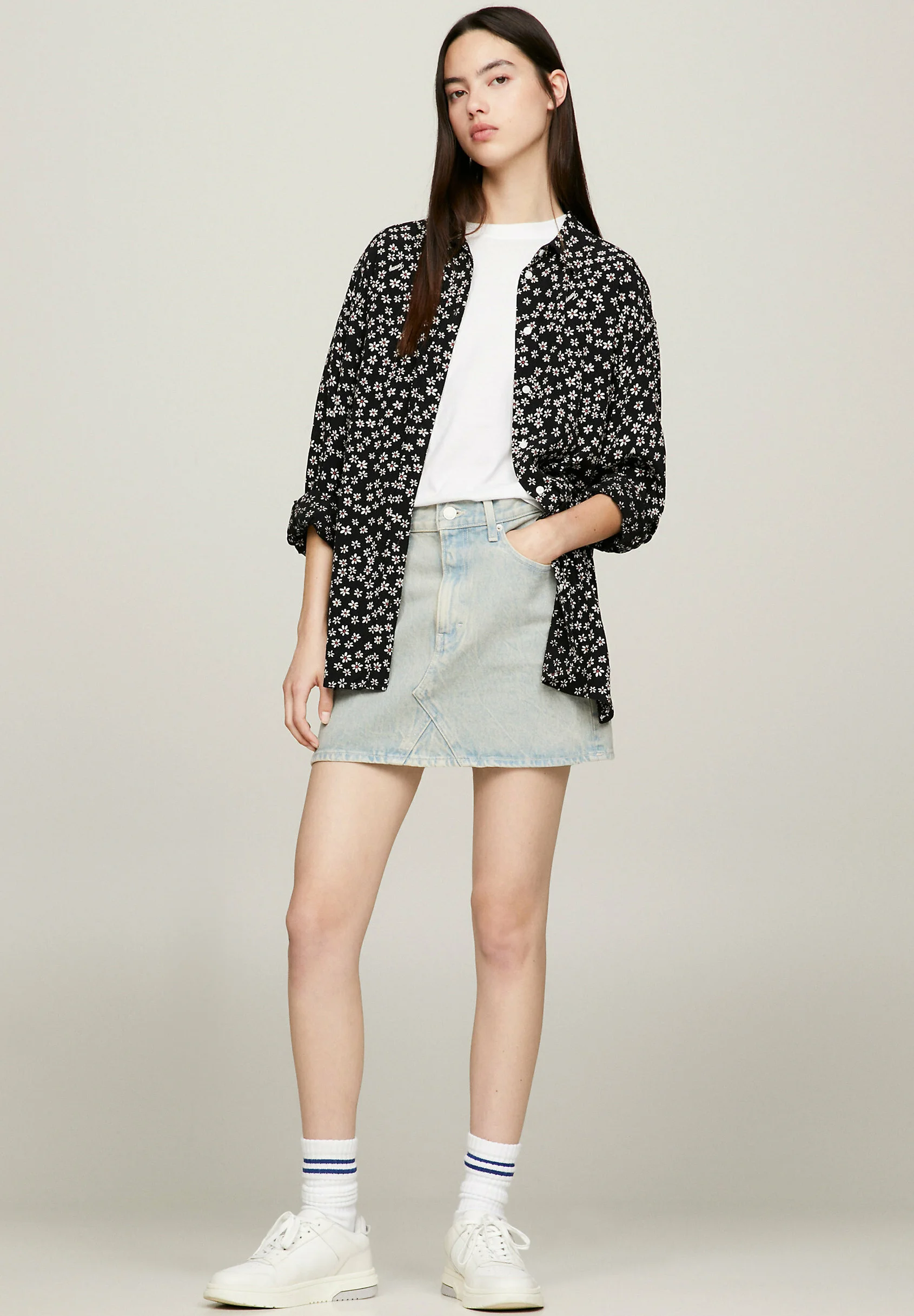 Camisa Tommy Jeans con estampado floral DITSY de corte boyfriend