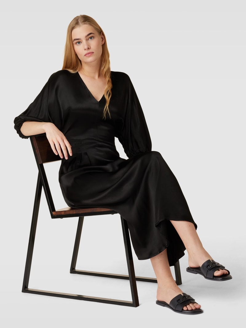 Pantoletten mit Zierkette in schwarz