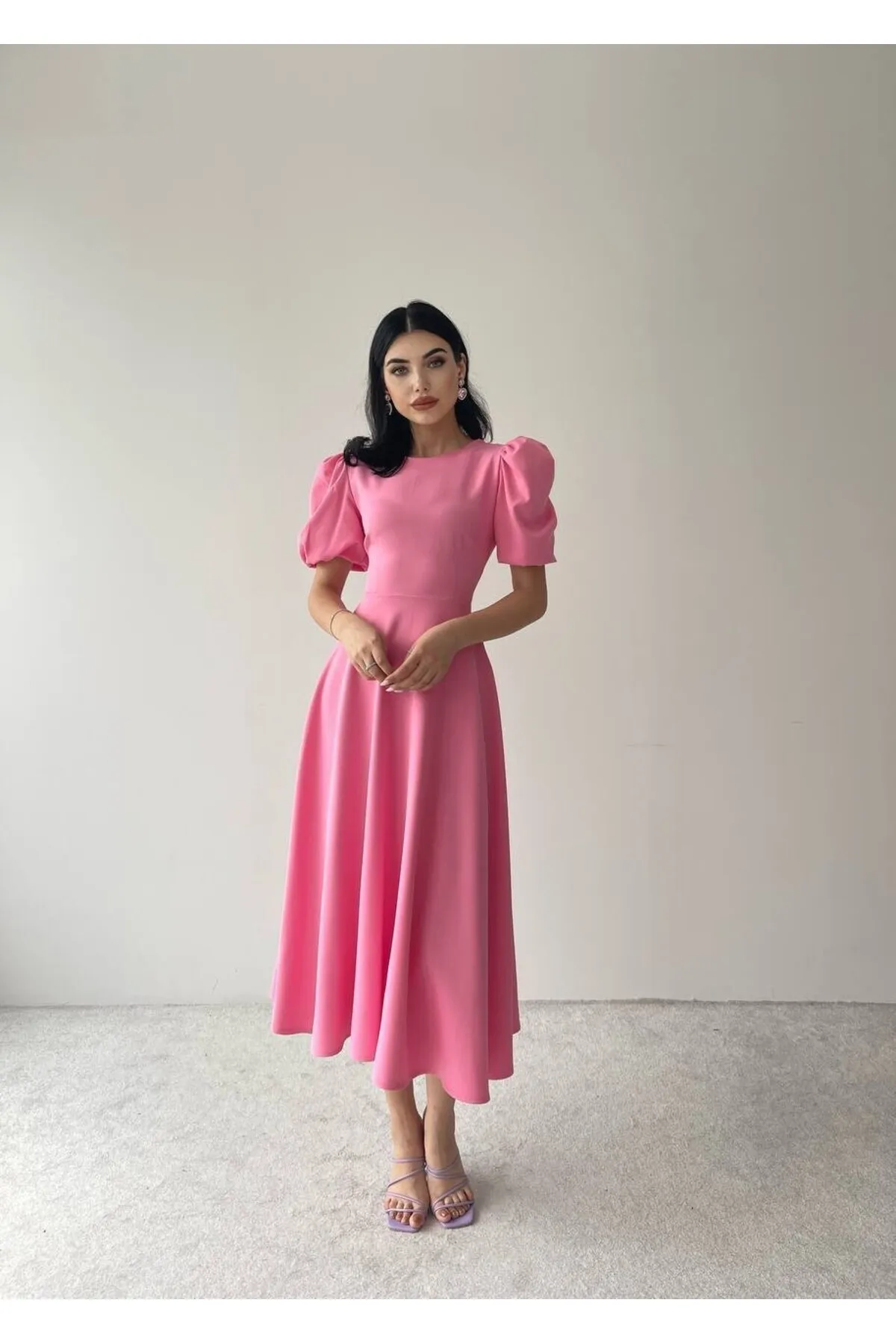 Afiş Butik  Schwarzer Rock mit Rundhalsausschnitt und Ballonärmeln, ausgestelltes Premium-Kleid in Midi-Länge