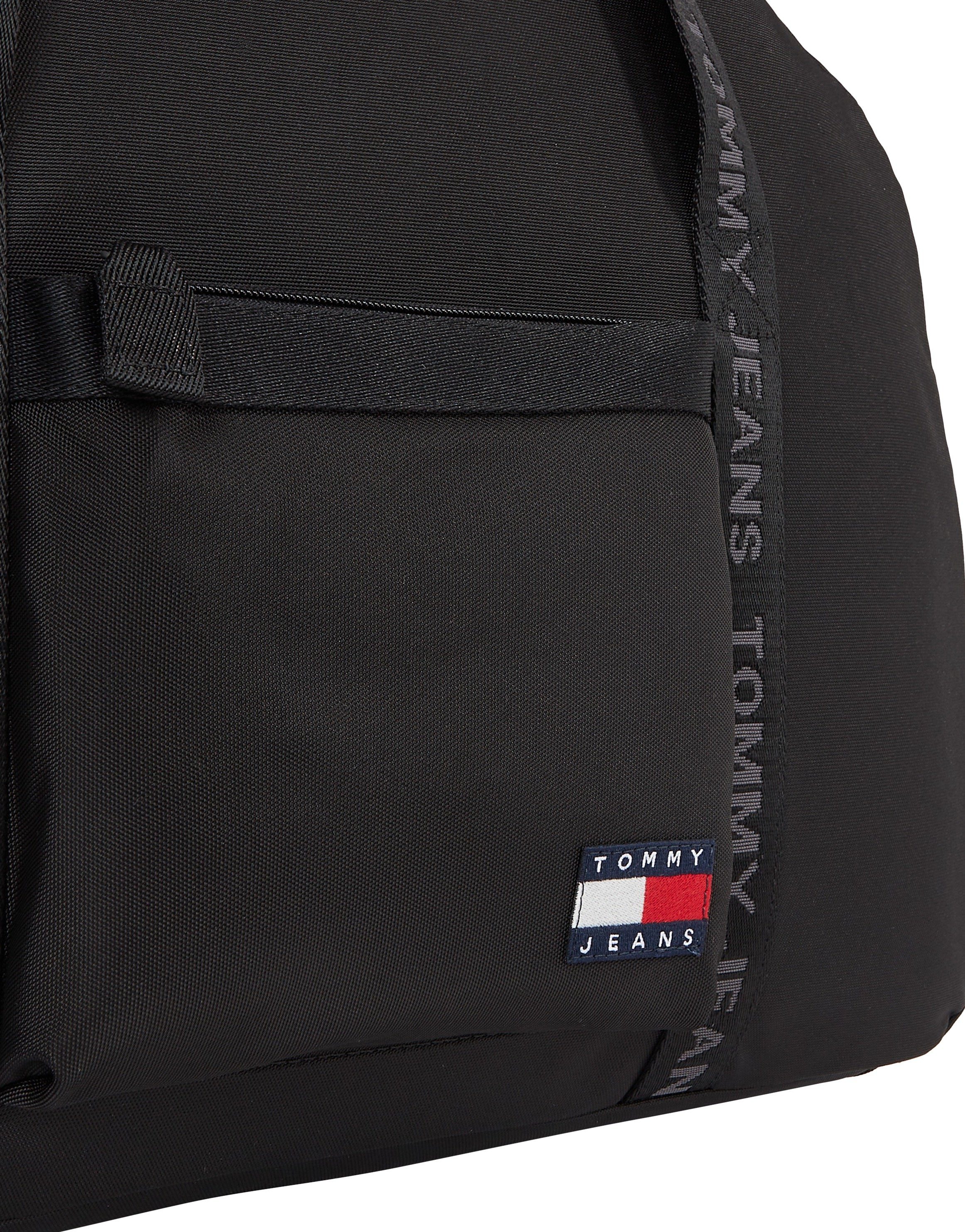 Tommy Jeans Weekender TJM DAILY DUFFLE, in praktischen Design