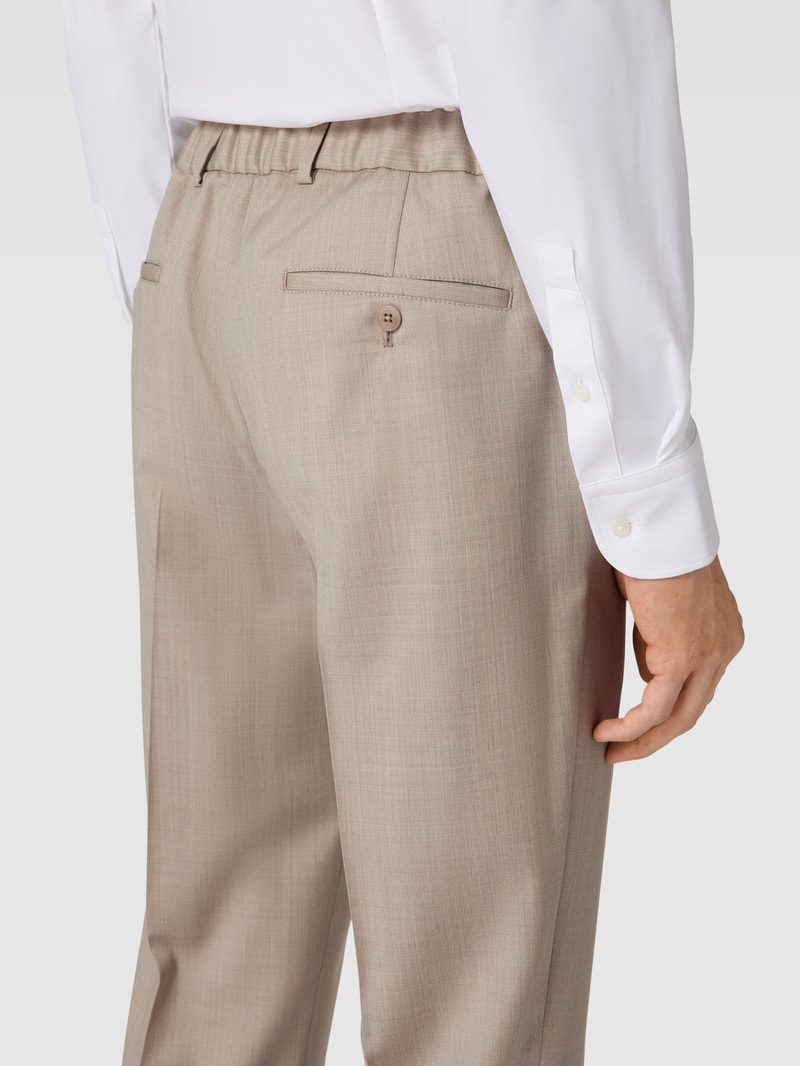 Anzug mit Strukturmuster in beige
