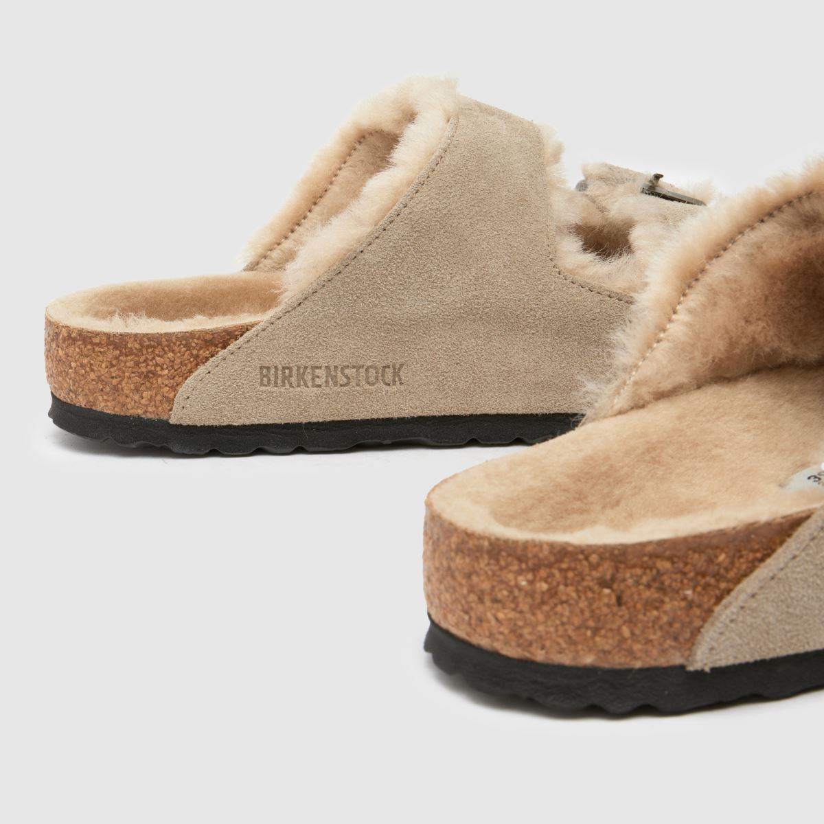 BIRKENSTOCK Arizona báránybőr szandálok taupe színben