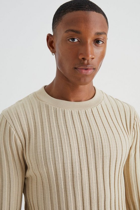 Langärmliger gerippter Muscle-Fit Pullover