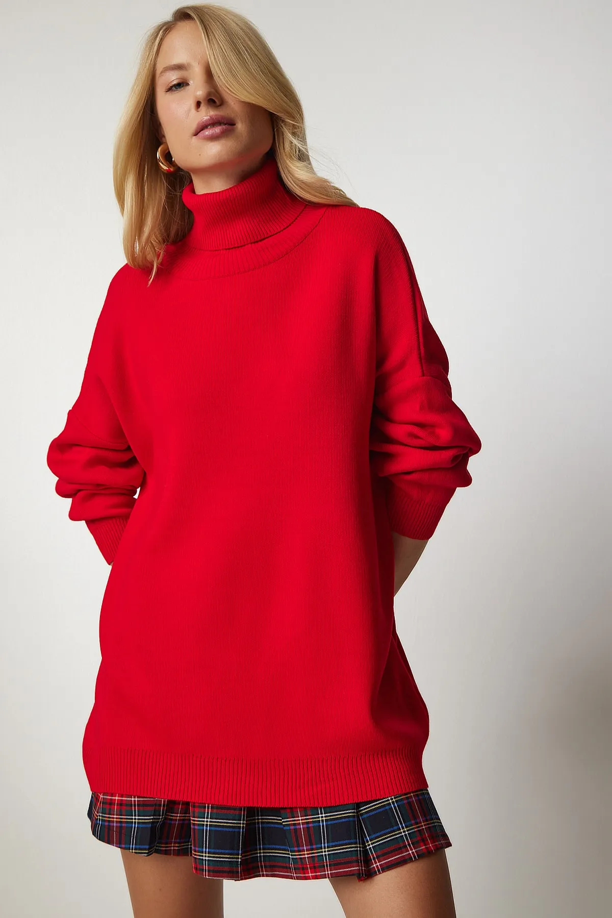 Happiness İstanbul  Roter Rollkragenpullover in Übergröße für Damen BV00084