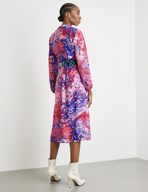 Semitransparentes Midikleid