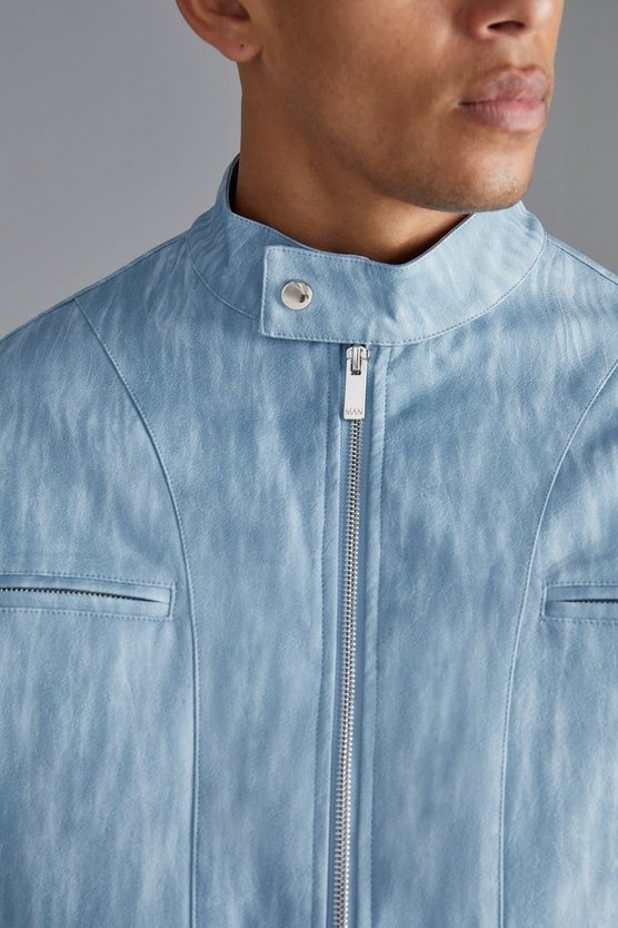 Kastige Bikerjacke mit Trichterkragen