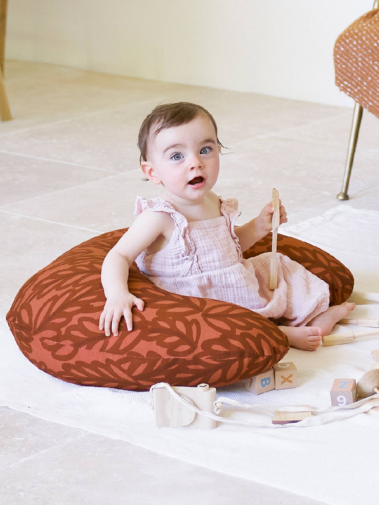 Coussin 2 en 1 B.LOVE BABYMOOV vert