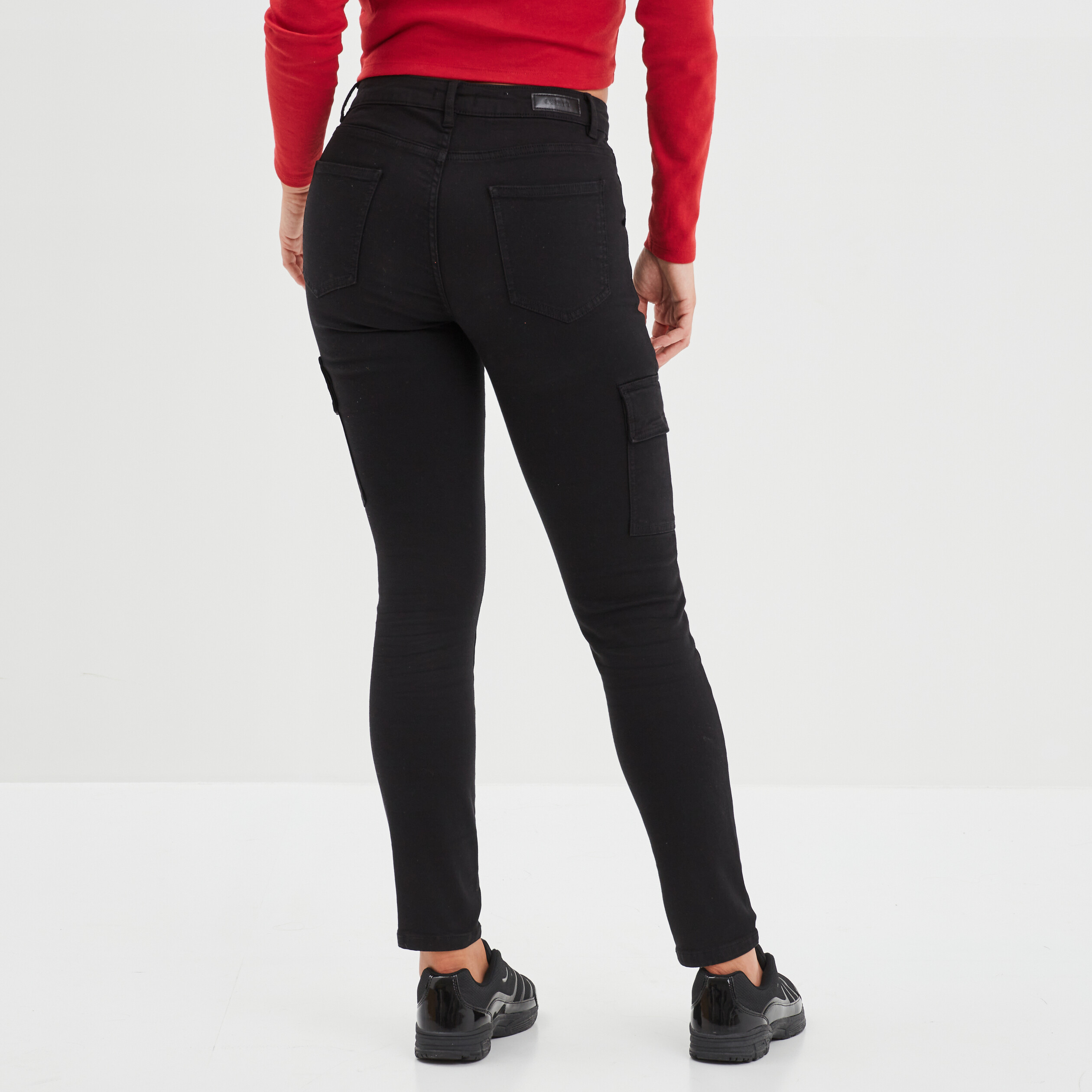 Pantalon cargo skinny 7 8ème Liberto noir femme | La Halle